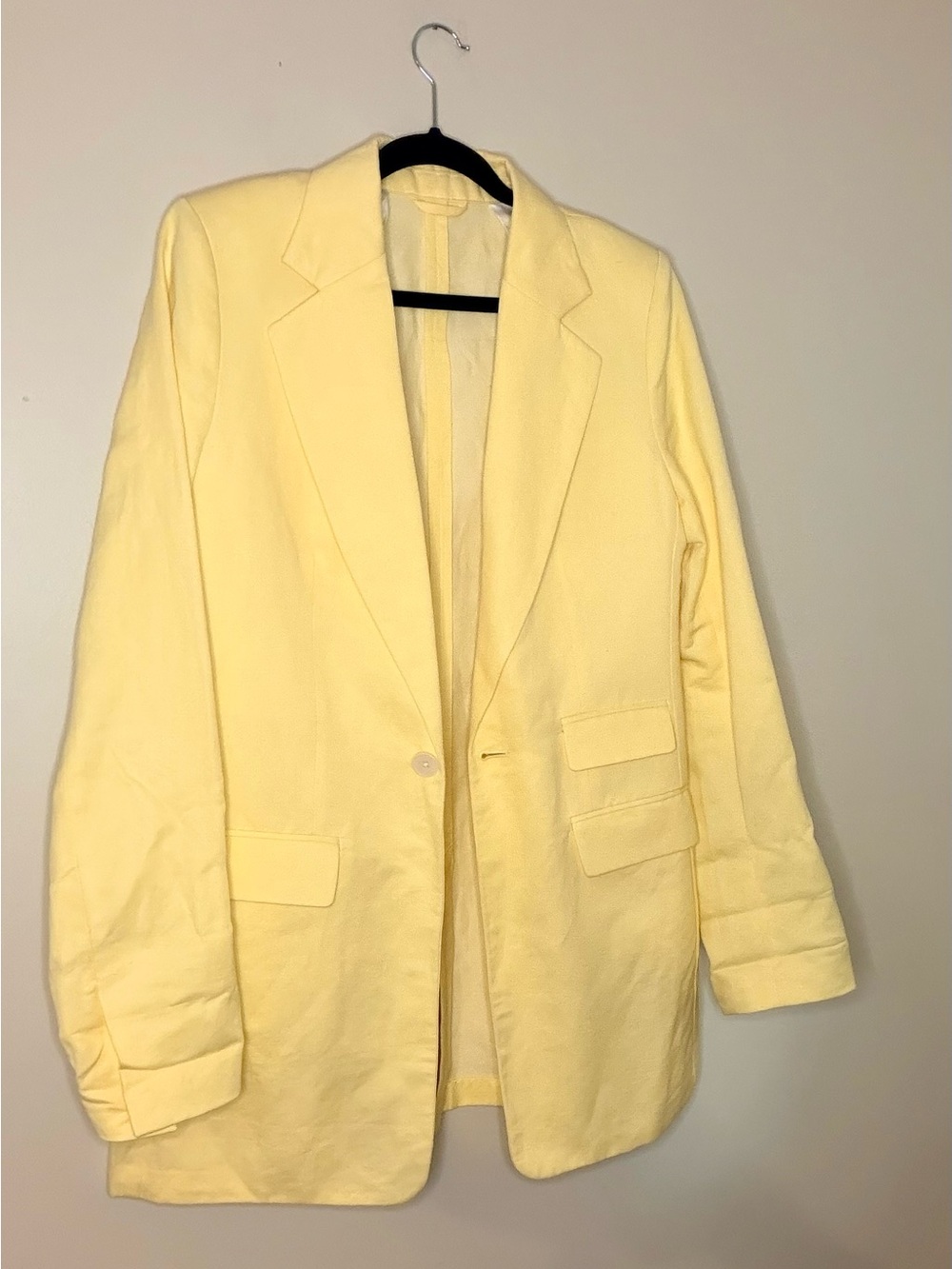 Banana Republic Cream Blazer with Navy Label